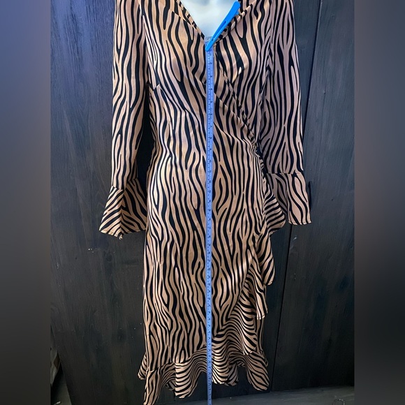 Elegant Zebra Print Wrap Dress size S - Picture 4 of 9
